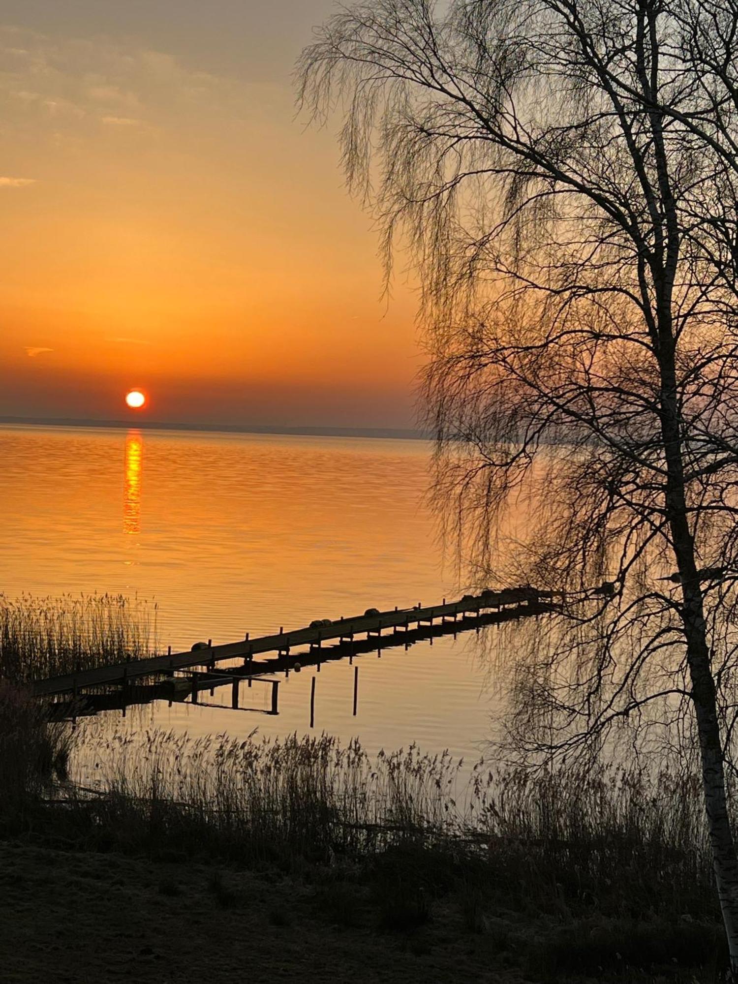 Ferienwohnung Sunrise - Mit Direktem Blick Auf Das Steinhuder Meer - 마도프 외부 사진
